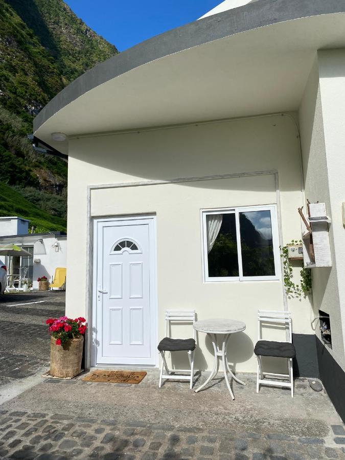 Ocean Garden, 4 Units By The Ocean Appartement São Vicente Buitenkant foto