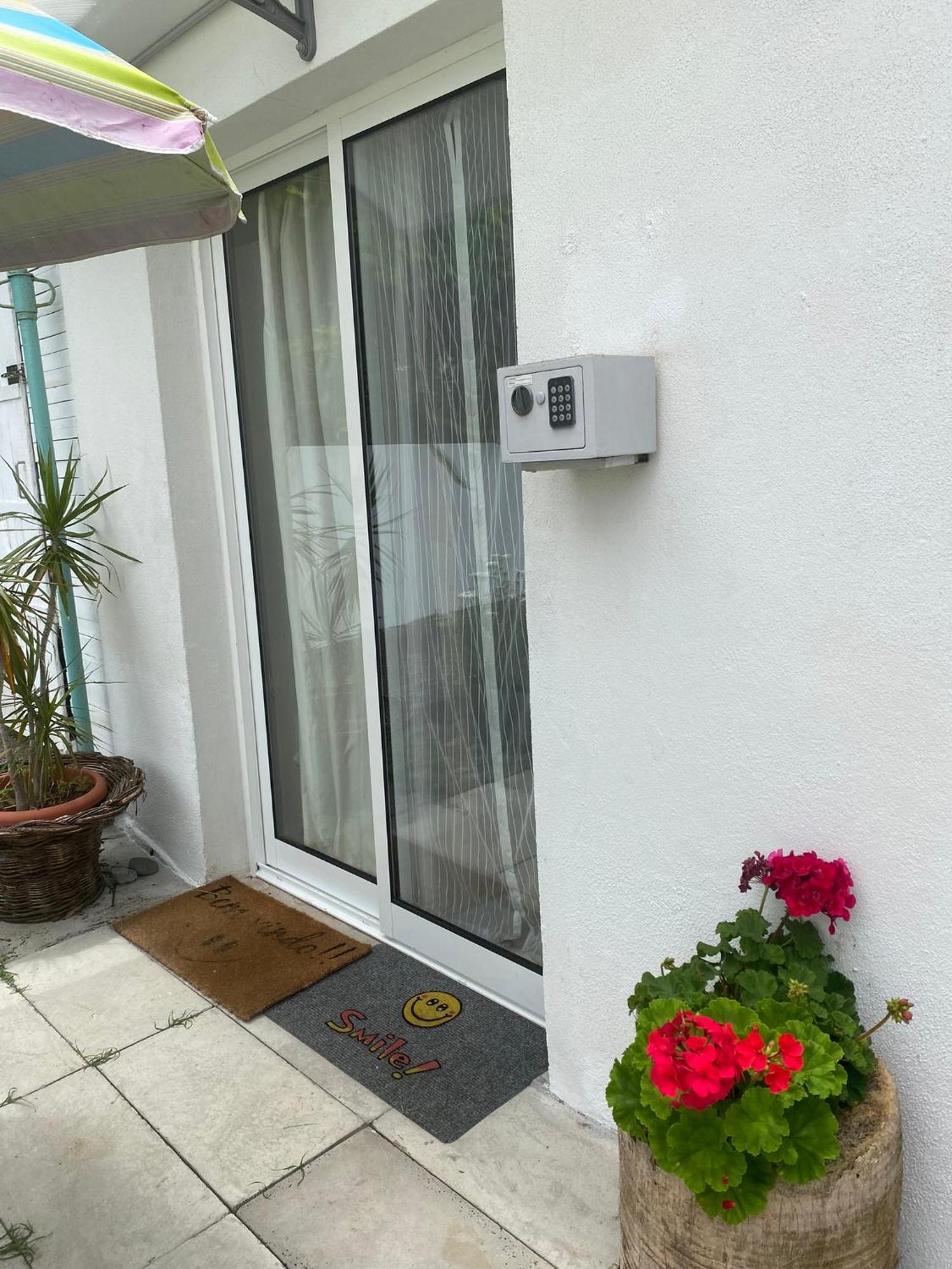 Ocean Garden, 4 Units By The Ocean Appartement São Vicente Buitenkant foto